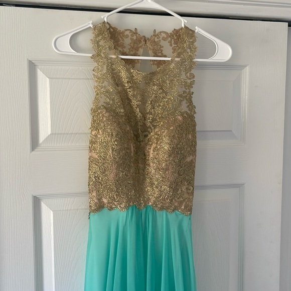 Teal & Gold Princess Jasmine Prom Dress - Picture 2 of 11